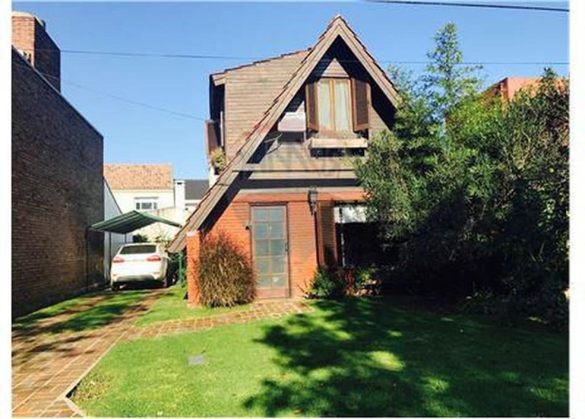 2 bedrooms House in San Miguel, Argentina No. 4232