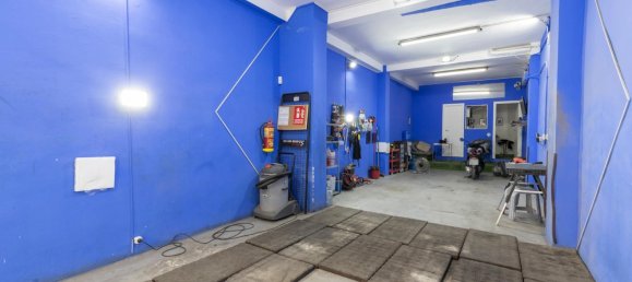 64m² Commercial property in Granada, Spain No. 166666 2