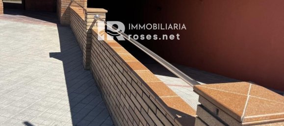 14m² Garage in Figueres, Spain No. 187853 2