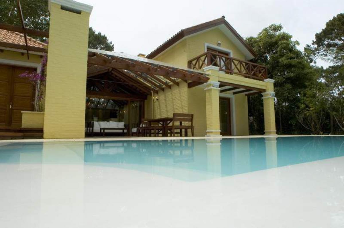 3 bedrooms House in Maldonado, Uruguay No. 1515