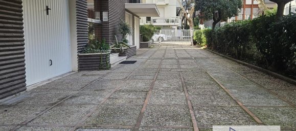 Квартира с 4 комнатами в Римини, Италия № 33171 16