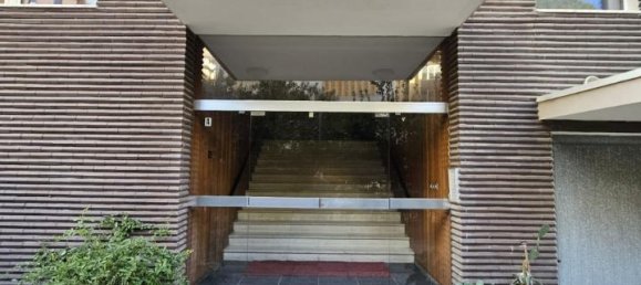 Квартира с 4 комнатами в Римини, Италия № 33171 3