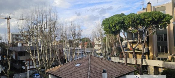 Квартира с 4 комнатами в Римини, Италия № 33171 9