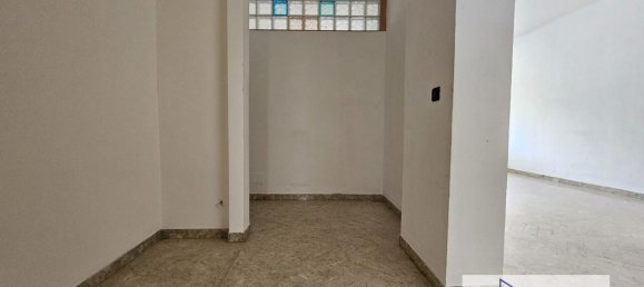 Квартира с 4 комнатами в Римини, Италия № 33171 54