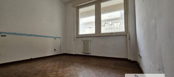 Квартира с 4 комнатами в Римини, Италия № 33171 35