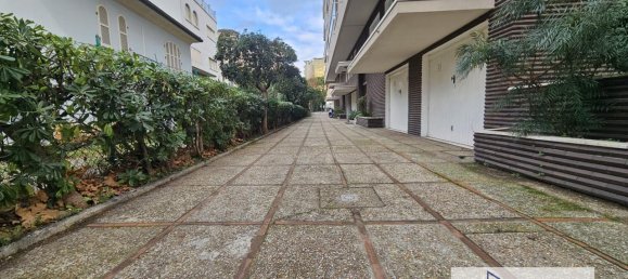 Квартира с 4 комнатами в Римини, Италия № 33171 5