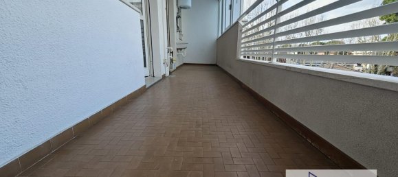 Квартира с 4 комнатами в Римини, Италия № 33171 76