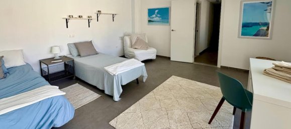 4 bedrooms Villa in Fuengirola, Spain No. 246138 13