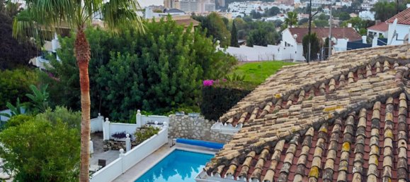 4 bedrooms Villa in Fuengirola, Spain No. 246138 2