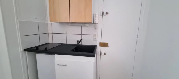 Studio à Nanterre, France No. 139205 4