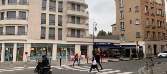 Studio à Nanterre, France No. 139205 5