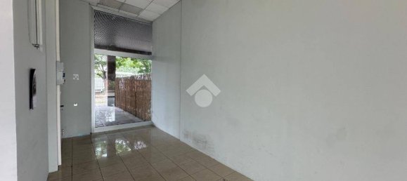 1-Zimmer Gewerbliche Immobilie in Casarile, Italy, Nr. 350910 8