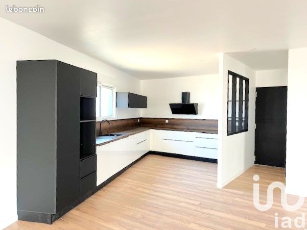 3 bedrooms House in Bretignolles-sur-Mer, France No. 289197