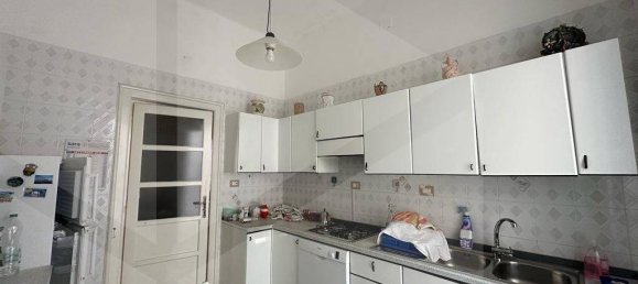 2 bedrooms Apartment in Bari, Italy No. 24723 16