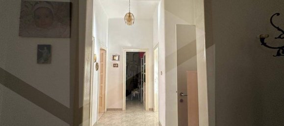 2 bedrooms Apartment in Bari, Italy No. 24723 7