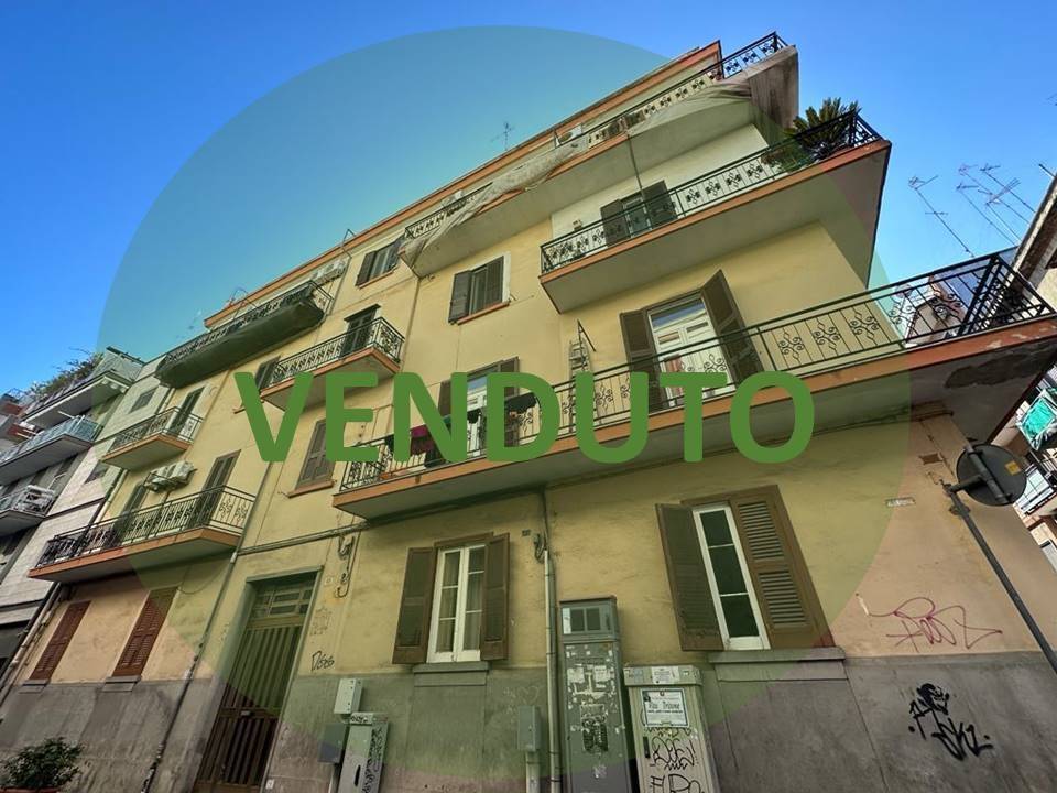 2 bedrooms Apartment in Bari, Italy No. 24723