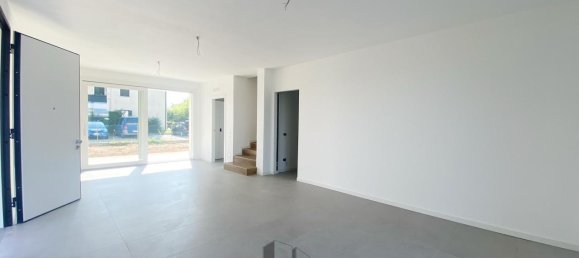 Villa de 4 habitaciónes en Silea, Italy No. 102312 5