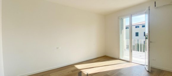 Villa de 4 habitaciónes en Silea, Italy No. 102312 14