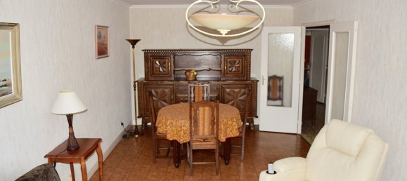 3 bedrooms Apartment in Montargis, France No. 64772 3