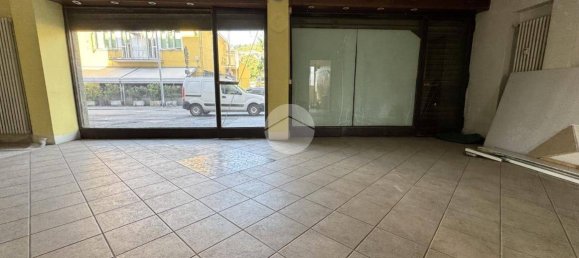 75m² Commercial property in Ivrea, Italy No. 297994 7