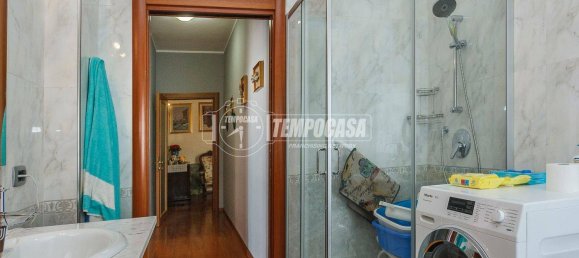 2 bedrooms Apartment in Bergamo, Italy No. 265453 7