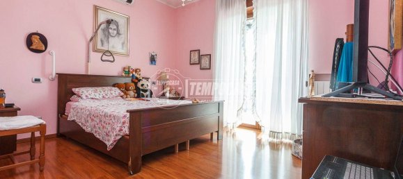 2 bedrooms Apartment in Bergamo, Italy No. 265453 6