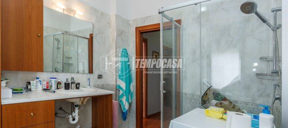 2 bedrooms Apartment in Bergamo, Italy No. 265453 10