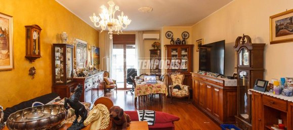 2 bedrooms Apartment in Bergamo, Italy No. 265453 12