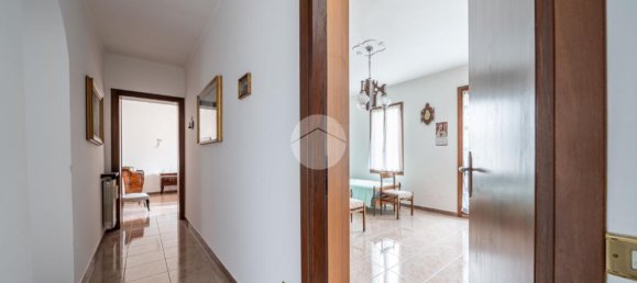Villa de 5 habitaciónes en San Martino Buon Albergo, Italy No. 232722 8