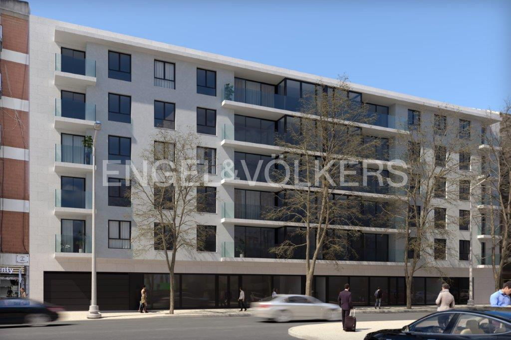  Land in Lisbon, Portugal No. 76454