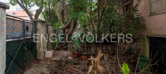  Land in Lisbon, Portugal No. 76454 3