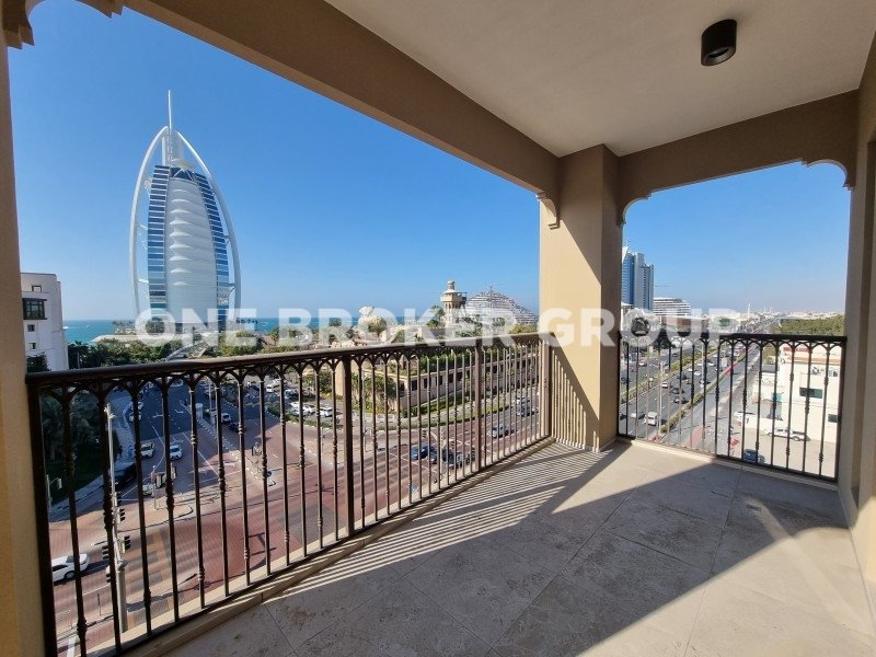 4 Schlafzimmer Wohnung in Umm Suqeim, UAE, Nr. 1479