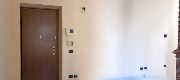 4 bedrooms Apartment in Voghera, Italy No. 329664 4