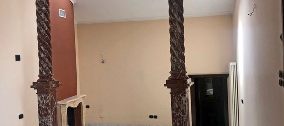 4 bedrooms Apartment in Voghera, Italy No. 329664 7