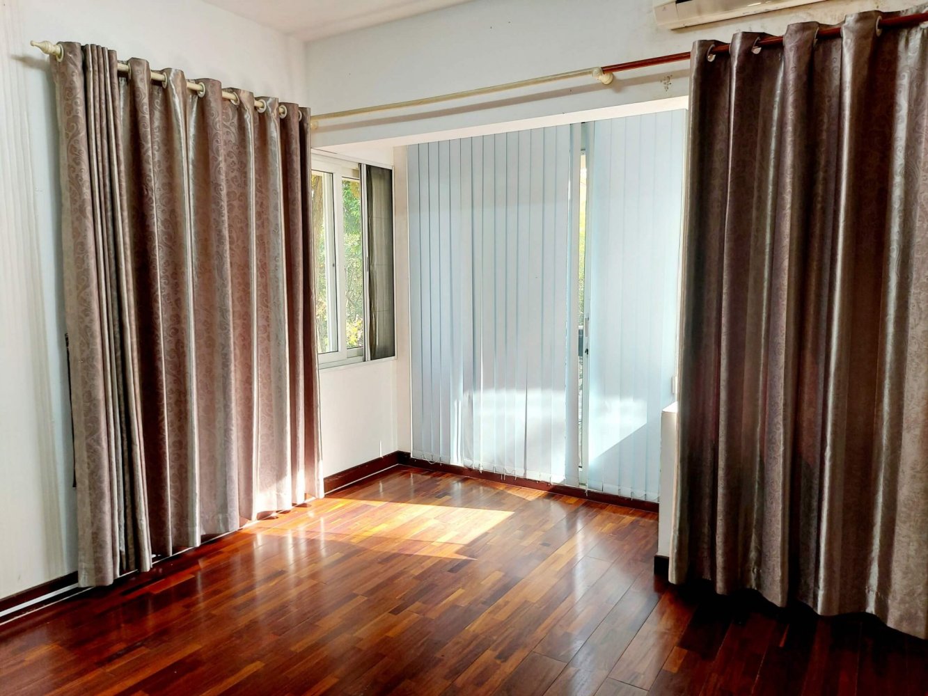 5 Schlafzimmer Villa in District 7, Vietnam, Nr. 10341