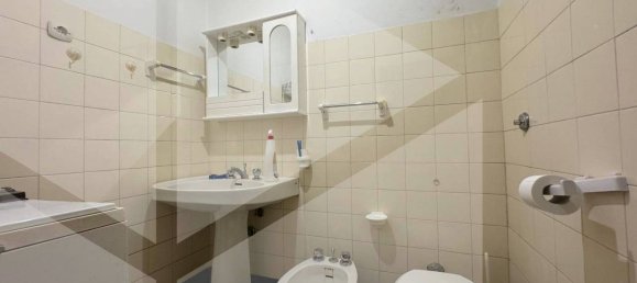 4 rooms Apartment in Vasto, Italy No. 19654 10