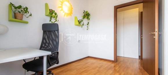 3 rooms Apartment in Rescaldina, Italy No. 136578 6