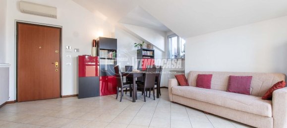 3 rooms Apartment in Rescaldina, Italy No. 136578 4