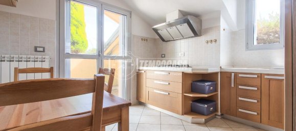 3 rooms Apartment in Rescaldina, Italy No. 136578 5