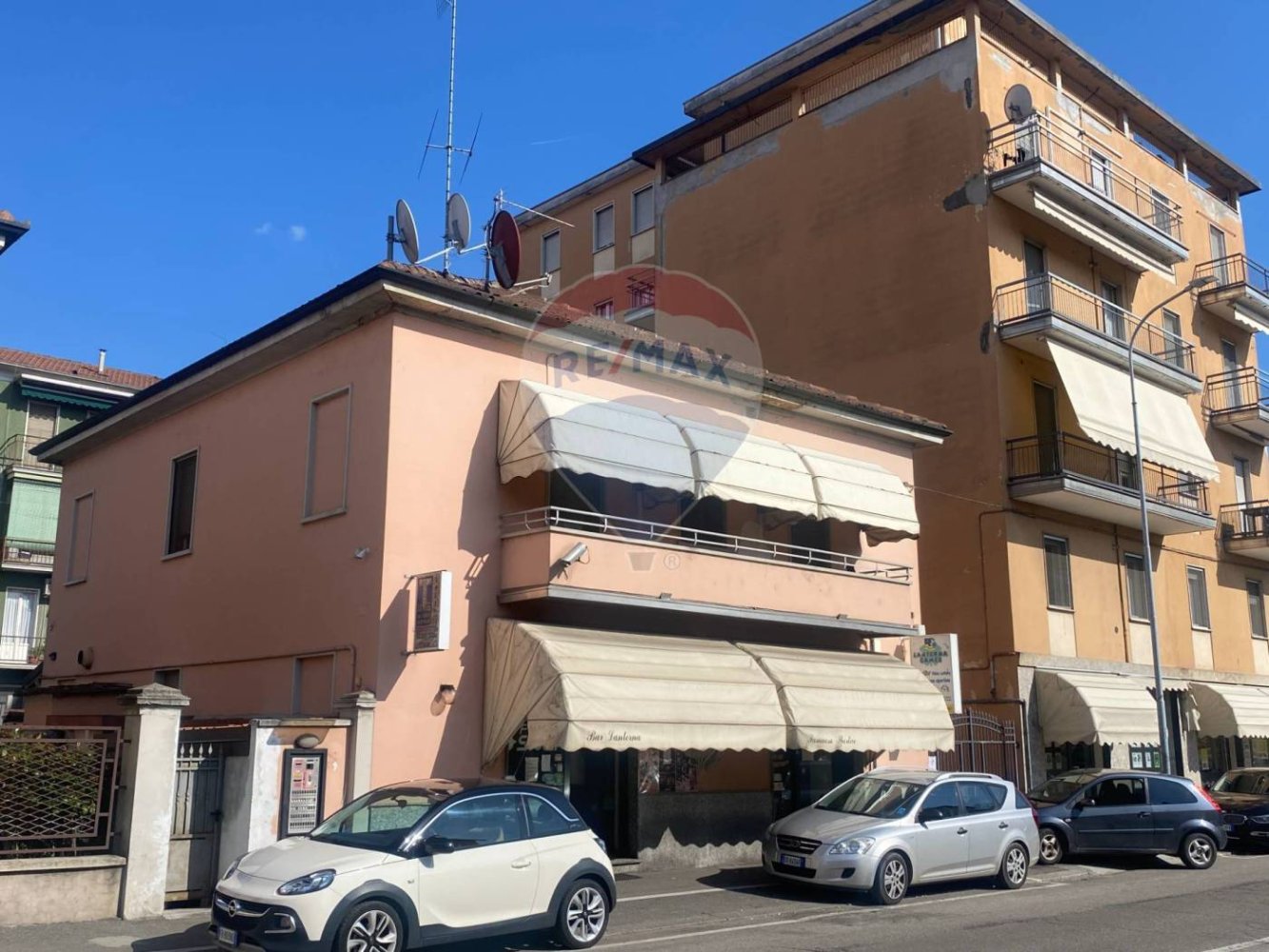 4 rooms Building in Pavia, Italy No. 394120