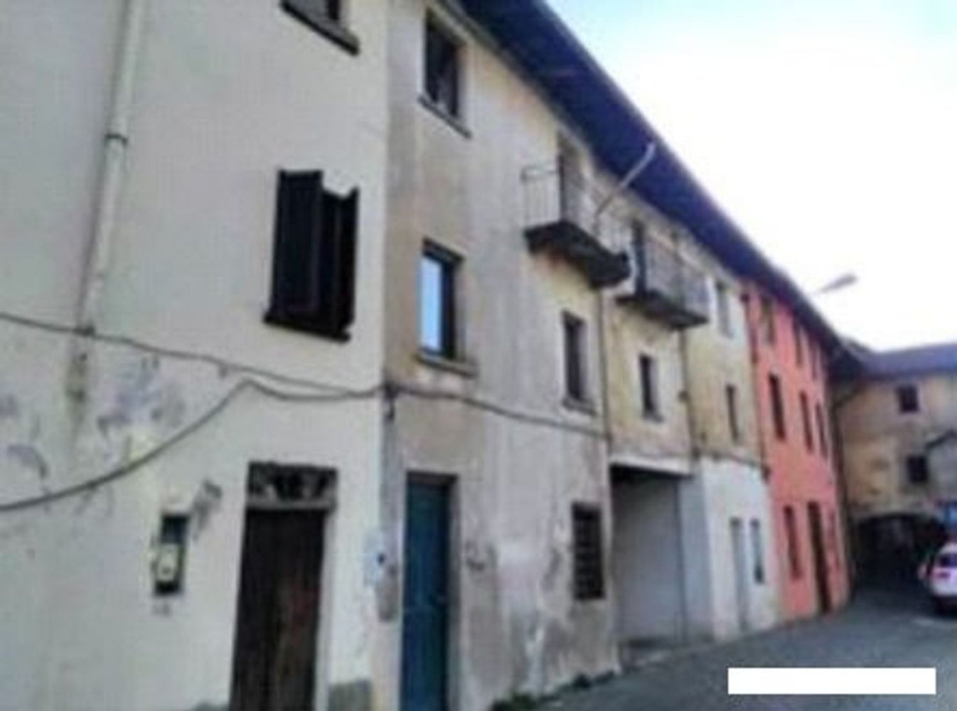 3 rooms Apartment in Castano Primo, Italy No. 111542