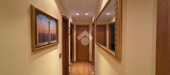 3 bedrooms Apartment in Milan, Italy No. 287083 27