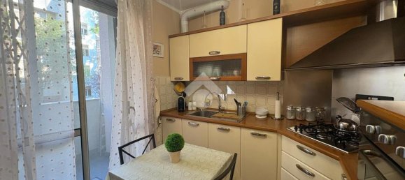 3 bedrooms Apartment in Milan, Italy No. 287083 10
