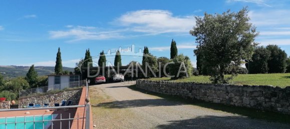 Casa de 15 divisões em Volterra, Italy N.º 231970 21