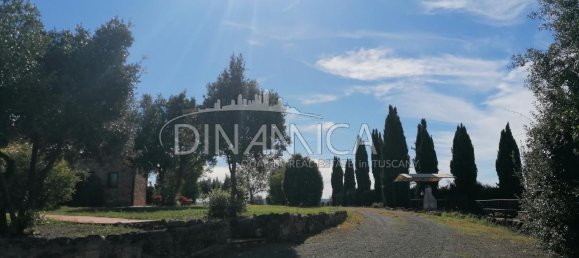 Casa de 15 divisões em Volterra, Italy N.º 231970 17