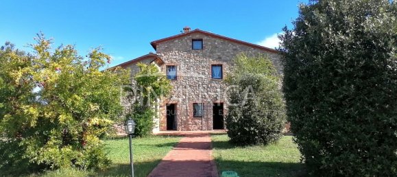 Casa de 15 divisões em Volterra, Italy N.º 231970 4