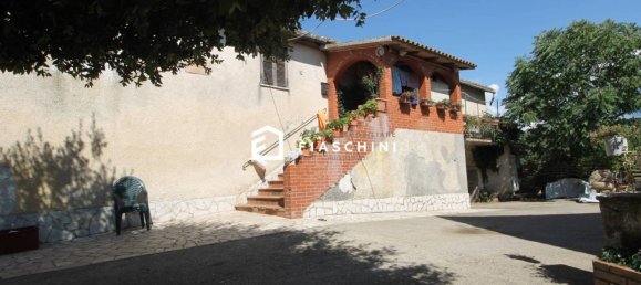 4 bedrooms House in Amelia, Italy No. 353845 16