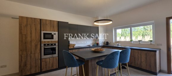 3 غرف نوم طابقين في Attard, Malta رقم 11619 2