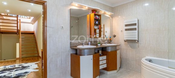 4 Schlafzimmer Haus in Matosinhos, Portugal, Nr. 14255 19