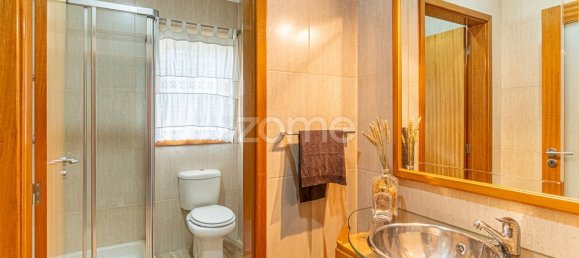 4 Schlafzimmer Haus in Matosinhos, Portugal, Nr. 14255 9